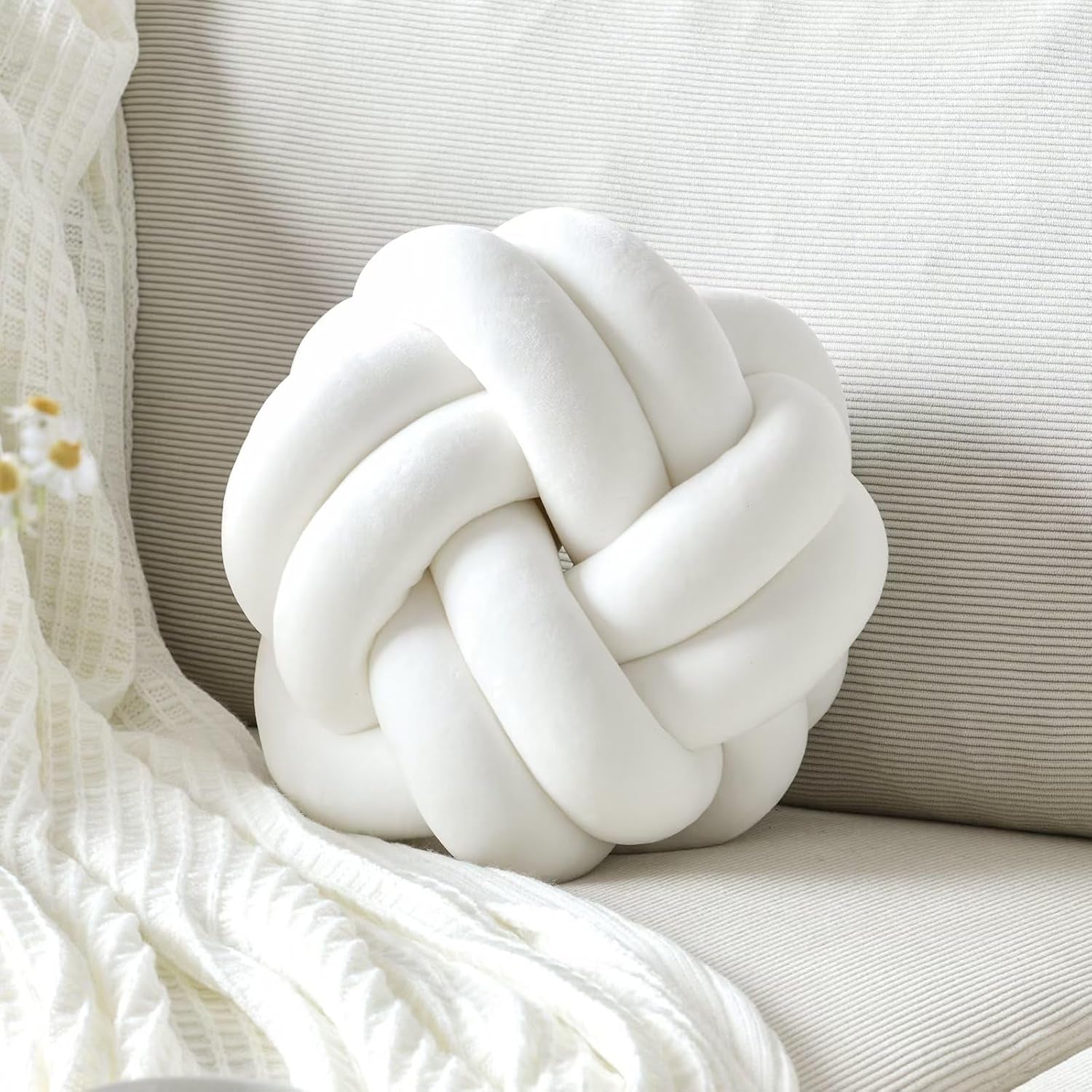 Knot Pillow Ball, Soft Home Decorative Throw Pillows Cushion, round Changeability Knotted Pillows, Modern Home Handmade Cushions for Bedroom, Sofa, Couch (8 Inch, White)